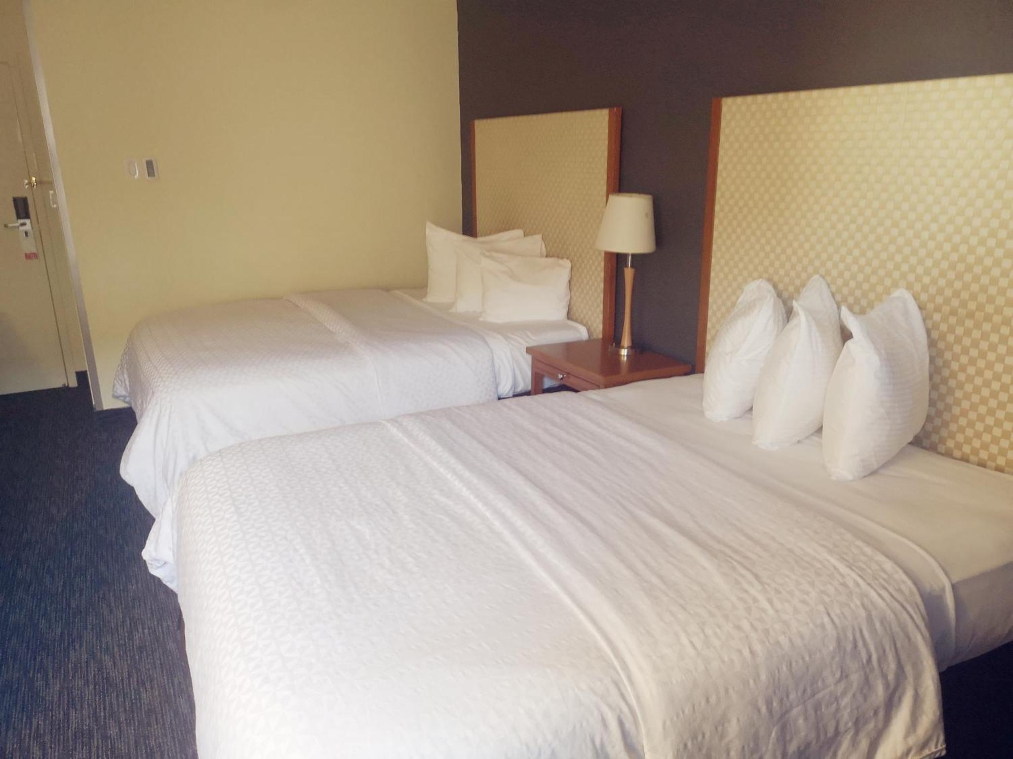 Travelodge By Wyndham Edmonton West Exteriör bild