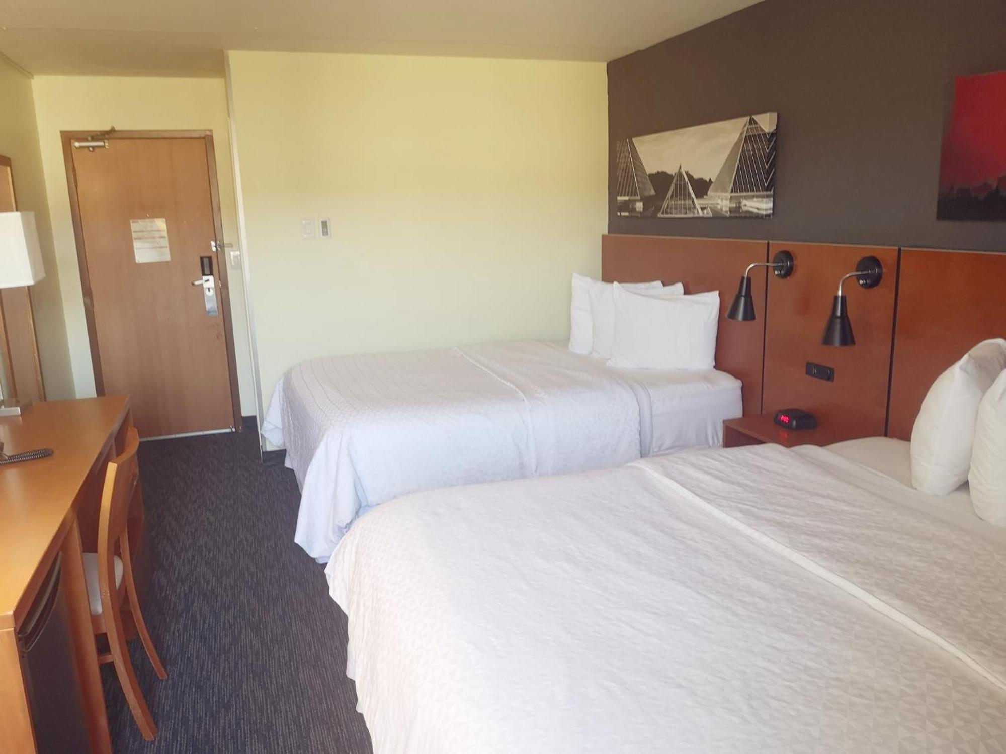 Travelodge By Wyndham Edmonton West Exteriör bild