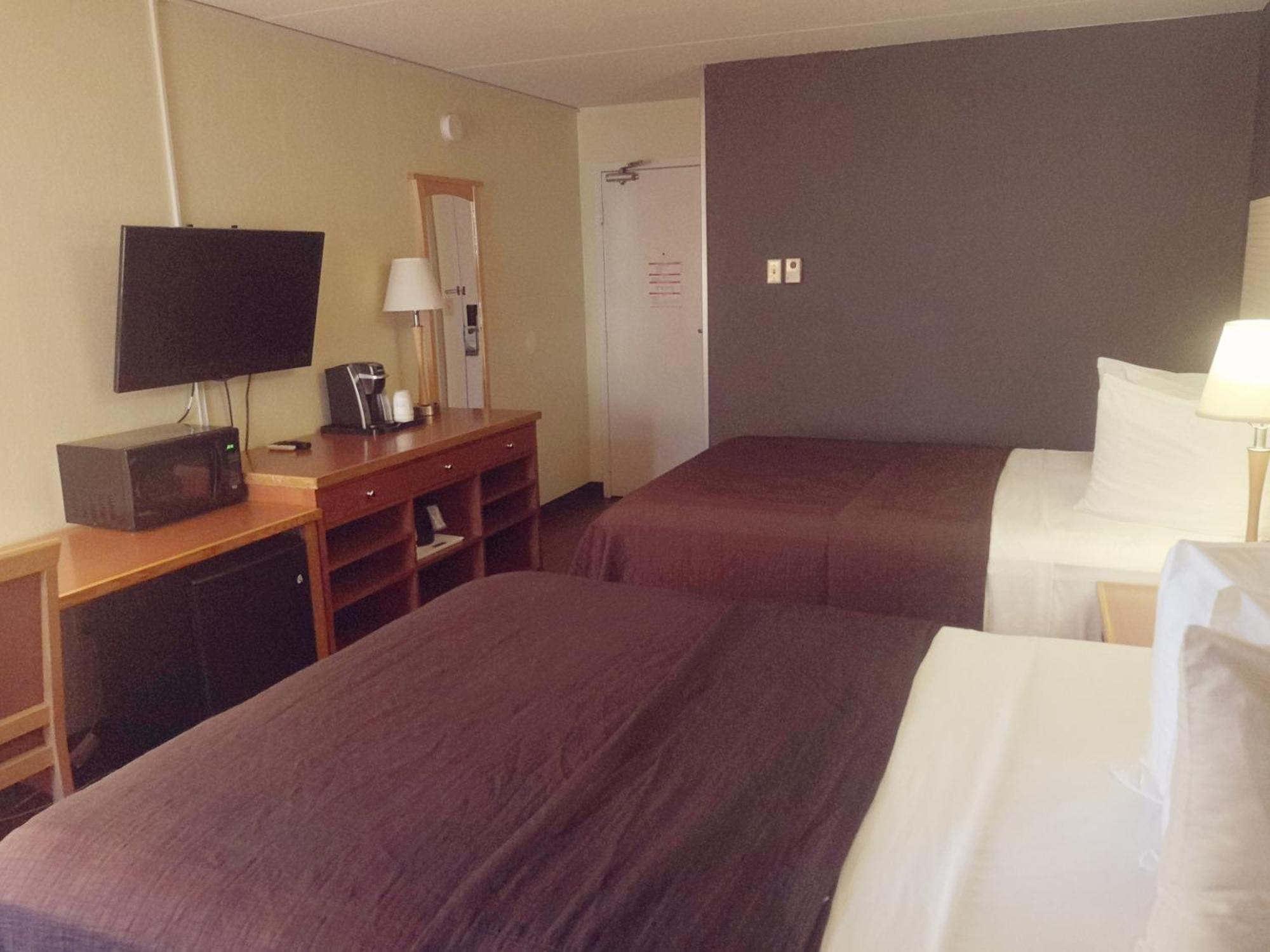 Travelodge By Wyndham Edmonton West Exteriör bild
