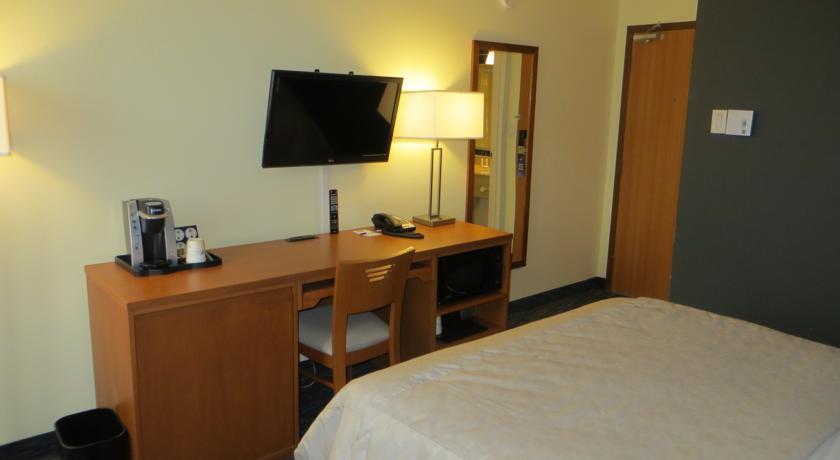 Travelodge By Wyndham Edmonton West Exteriör bild
