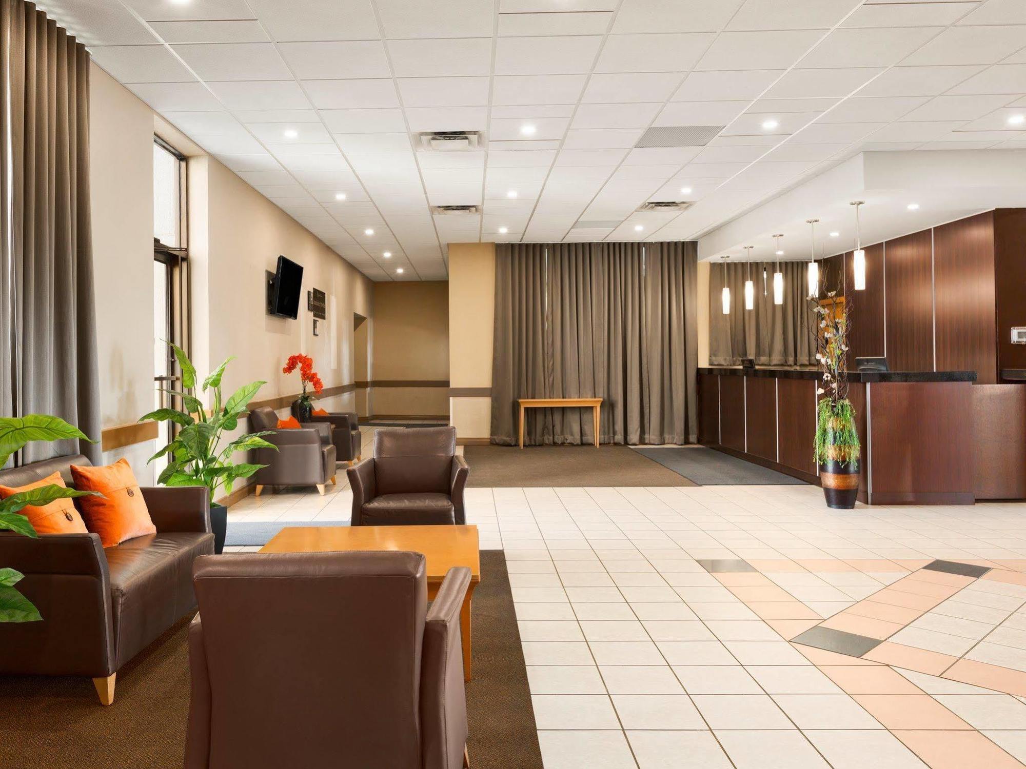 Travelodge By Wyndham Edmonton West Exteriör bild